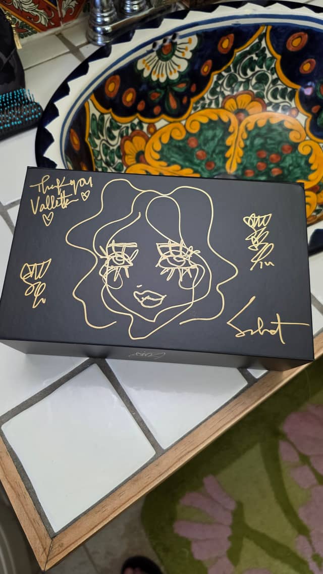 Original ink on box by Sabet